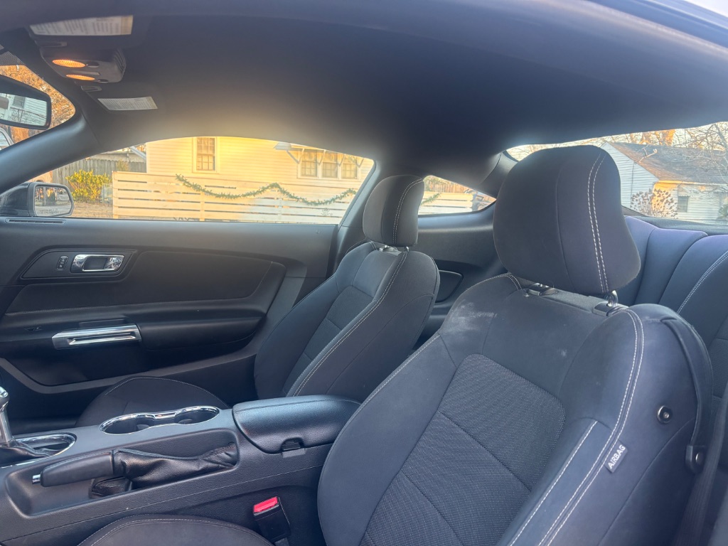 2015 Ford Mustang photo