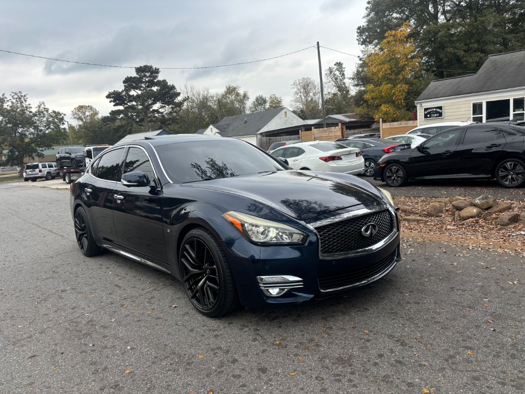 2019 Infiniti Q70L Luxe photo