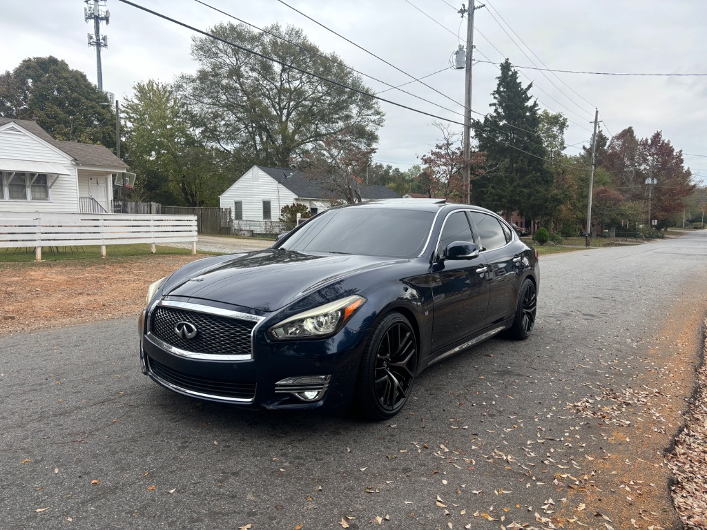 2019 Infiniti Q70L Luxe photo