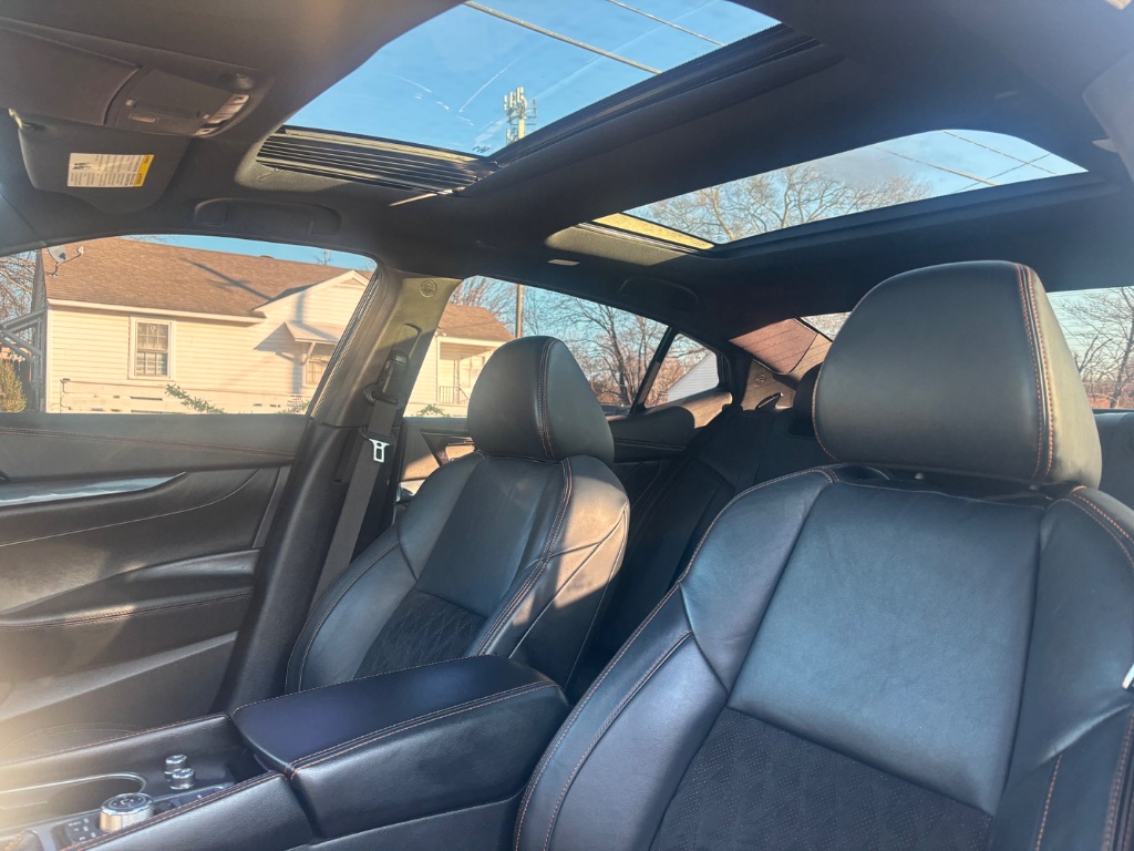 2021 Nissan Maxima SR photo