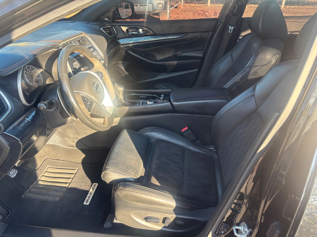 2021 Nissan Maxima SR photo