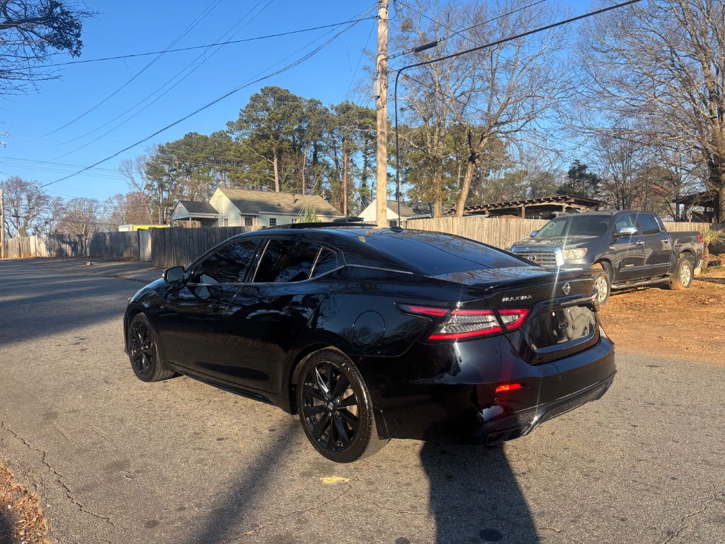 2021 Nissan Maxima SR photo