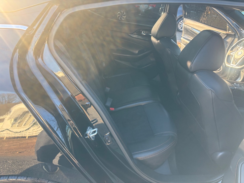 2021 Nissan Maxima SR photo