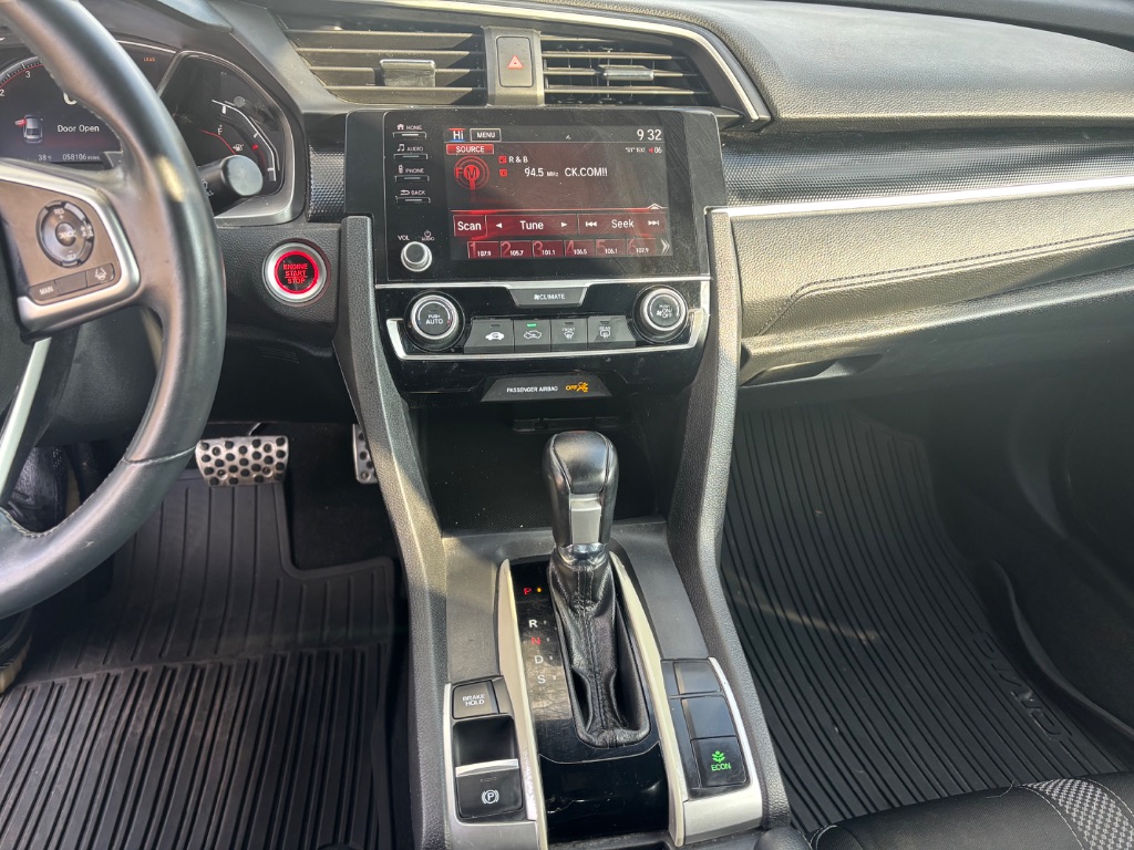 2020 Honda Civic Sport photo