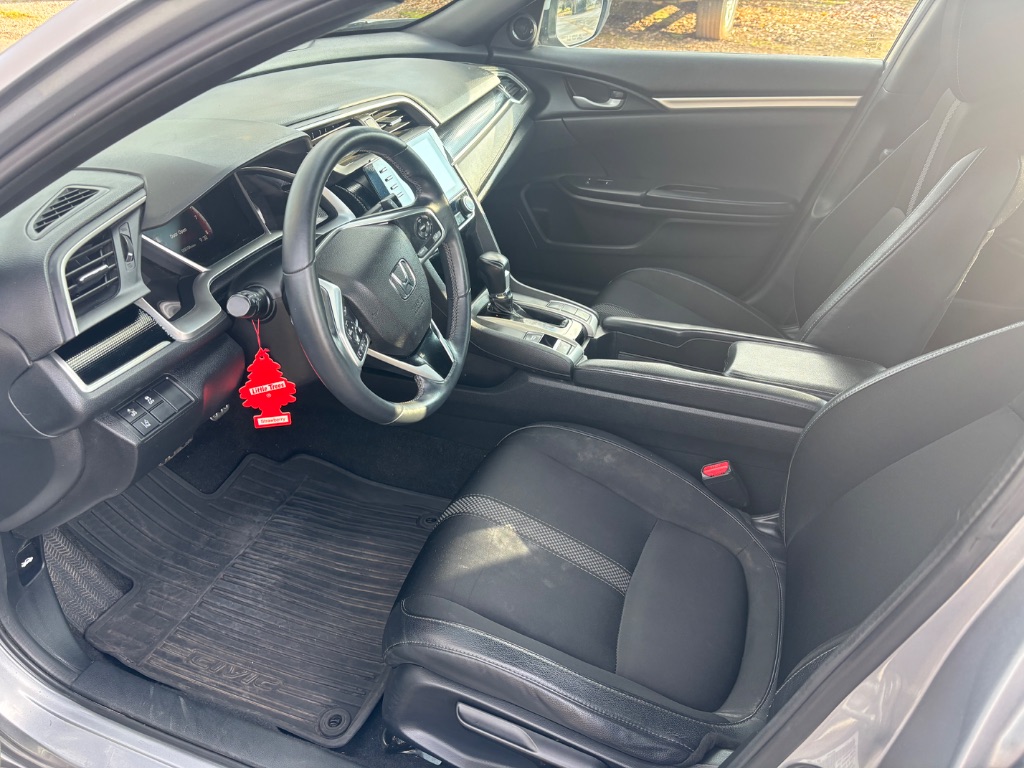 2020 Honda Civic Sport photo