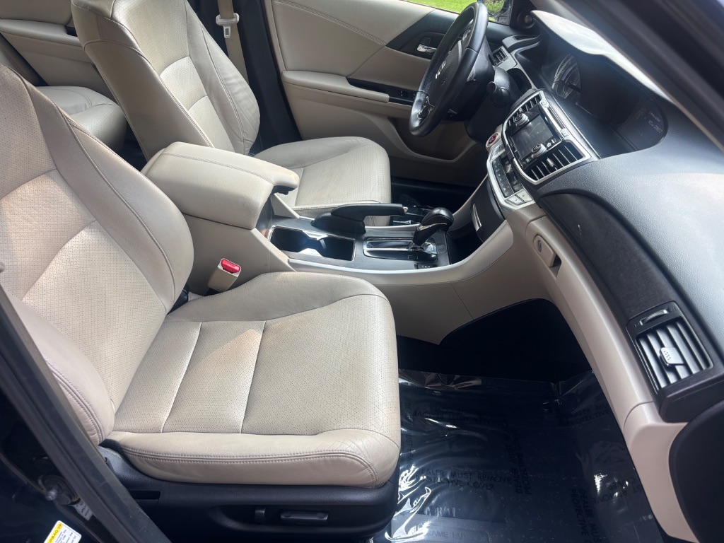 2013 Honda Accord EX-L V6 photo