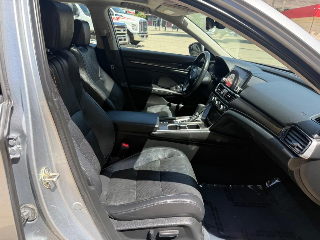 2019 Honda Accord - $16,900