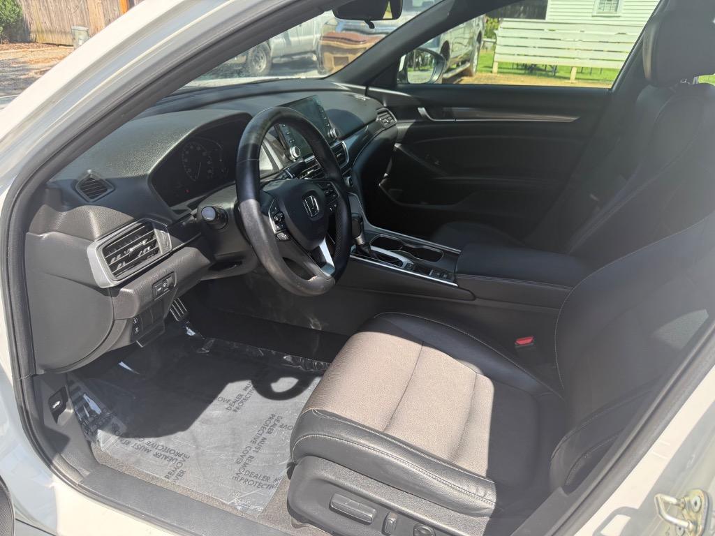 2018 Honda Accord - $16,590
