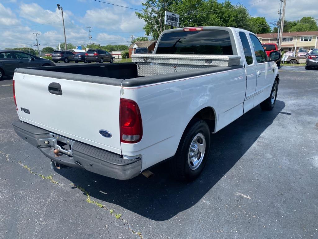 2002 Ford F-150 Lariat photo