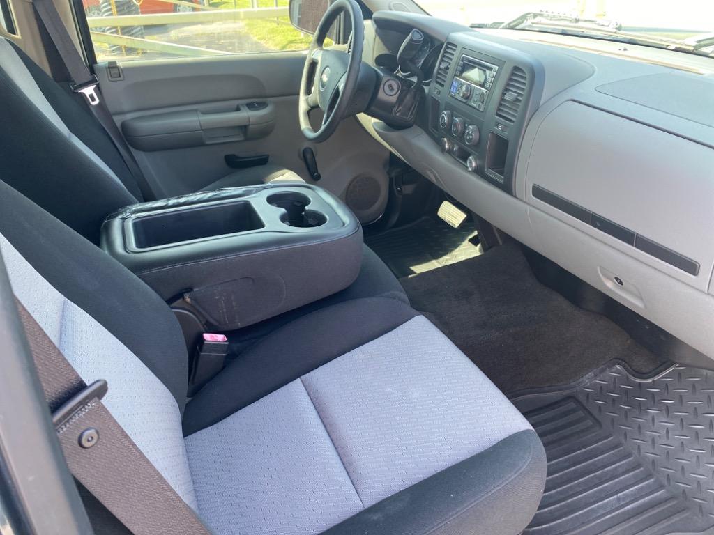 2007 Chevrolet Silverado - $8,995