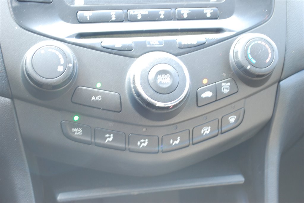2005 Honda Accord LX photo