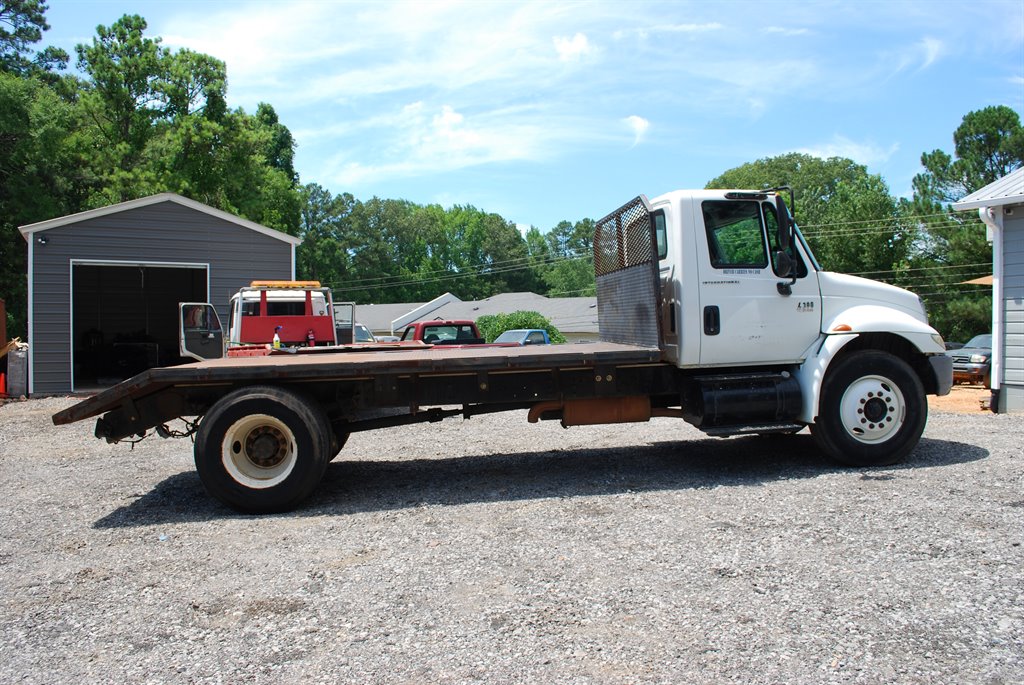 2003 International Ma025