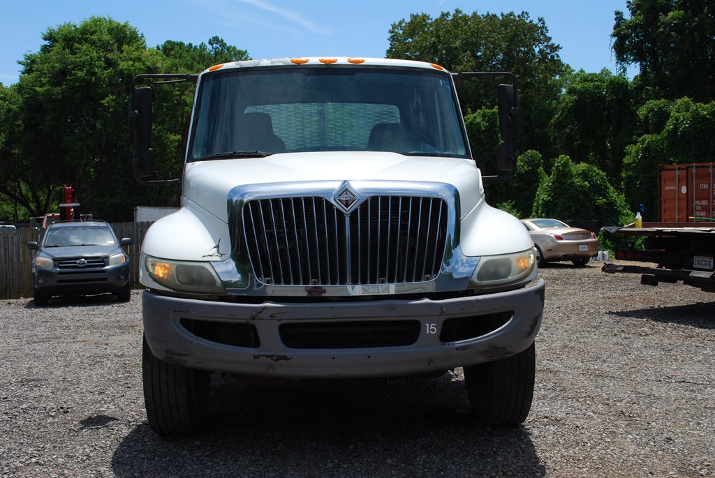 2003 International Ma025