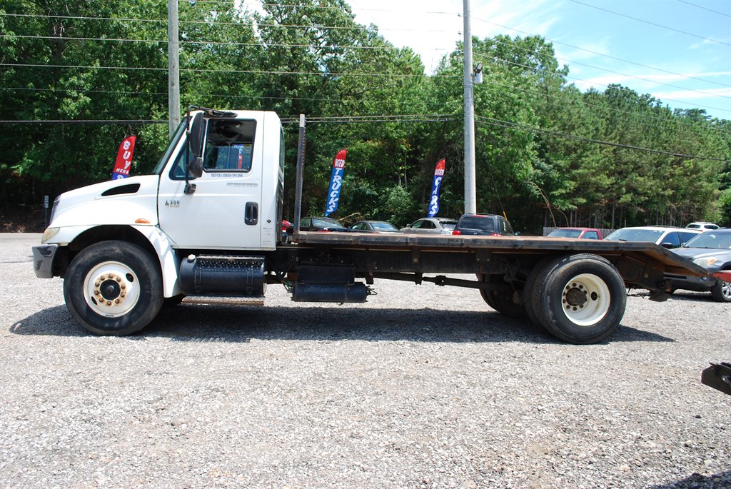 2003 International Ma025