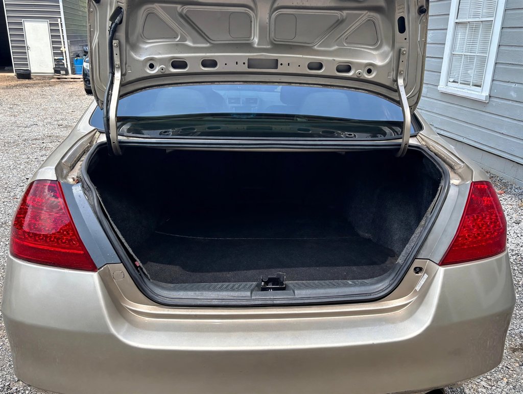 2007 Honda Accord - $5,995