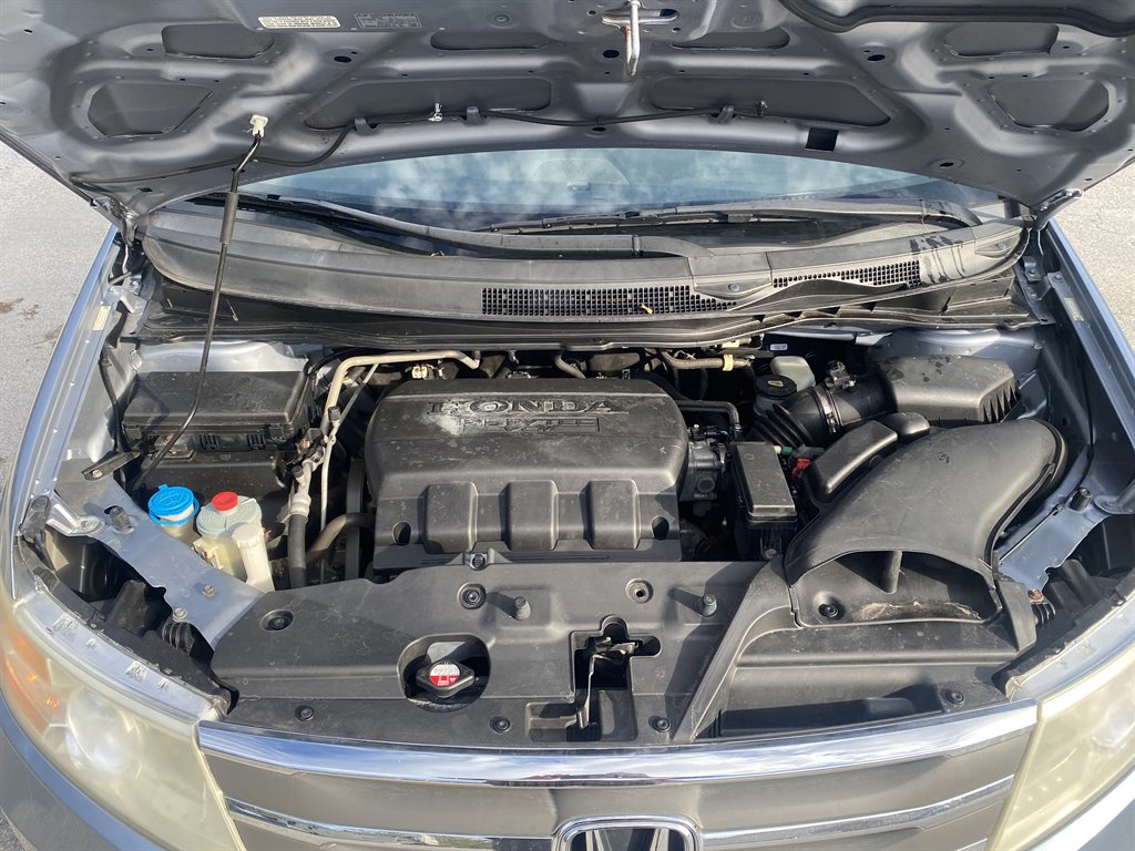 2013 Honda Odyssey Touring photo