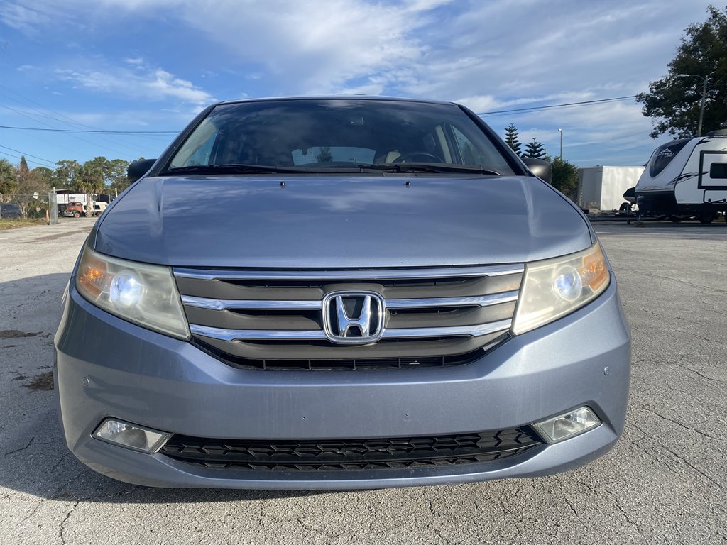 2013 Honda Odyssey Touring photo
