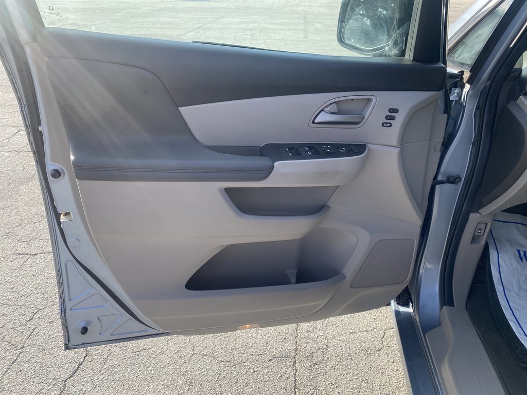 2013 Honda Odyssey Touring photo