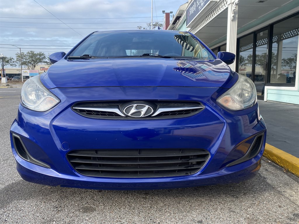 2013 Hyundai Accent GLS photo