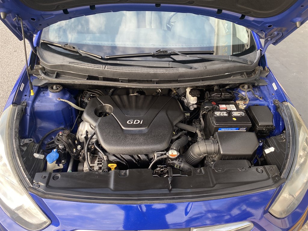 2013 Hyundai Accent GLS photo