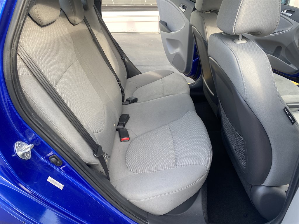 2013 Hyundai Accent GLS photo
