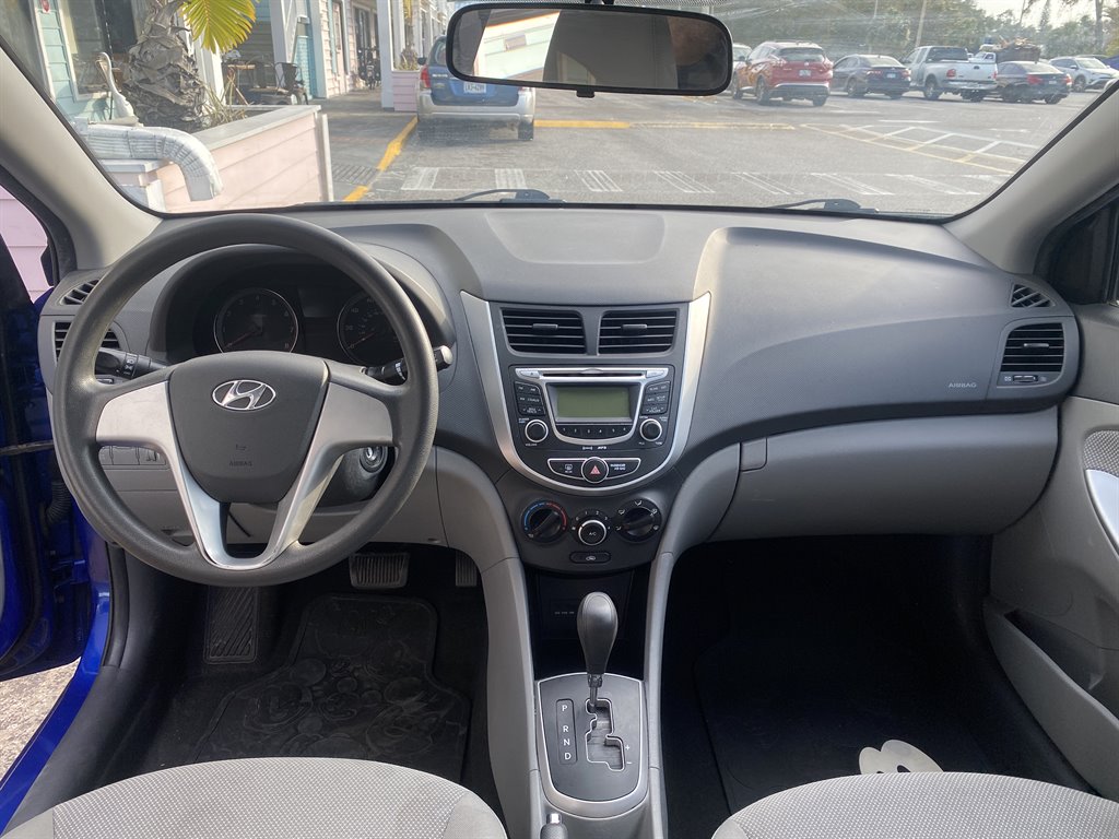 2013 Hyundai Accent GLS photo