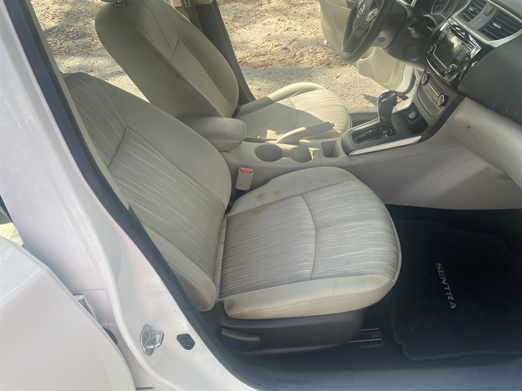 2016 Nissan Sentra SV photo