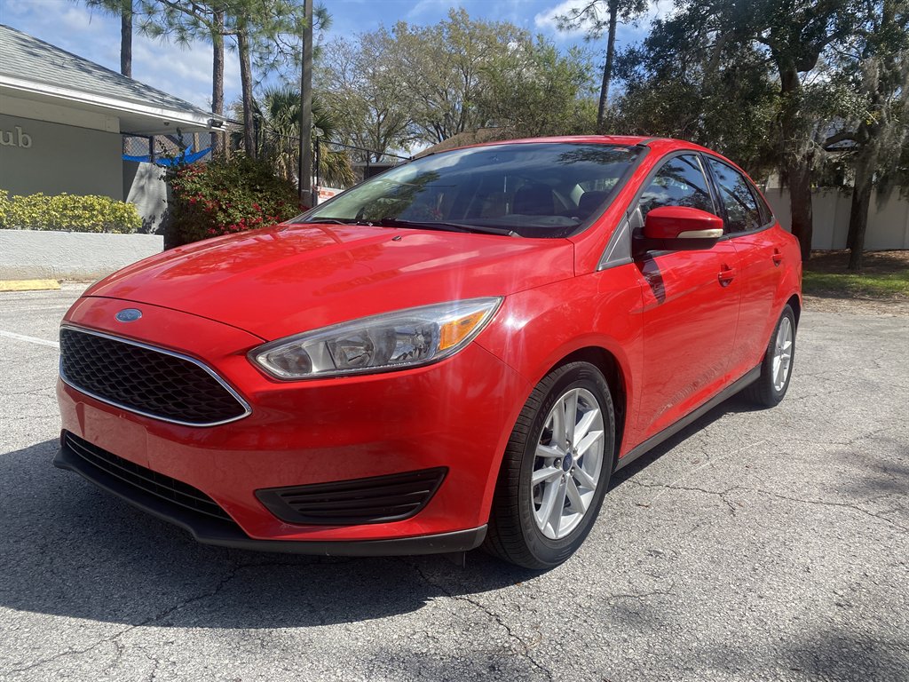 2016 Ford Focus SE photo