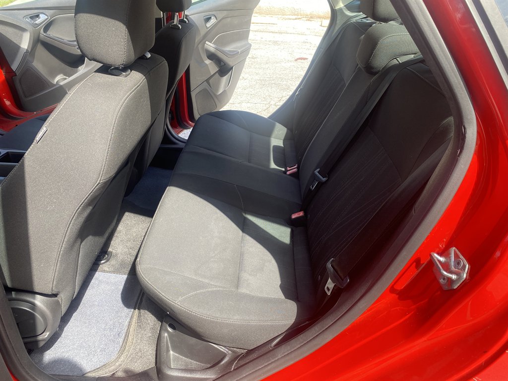 2016 Ford Focus SE photo