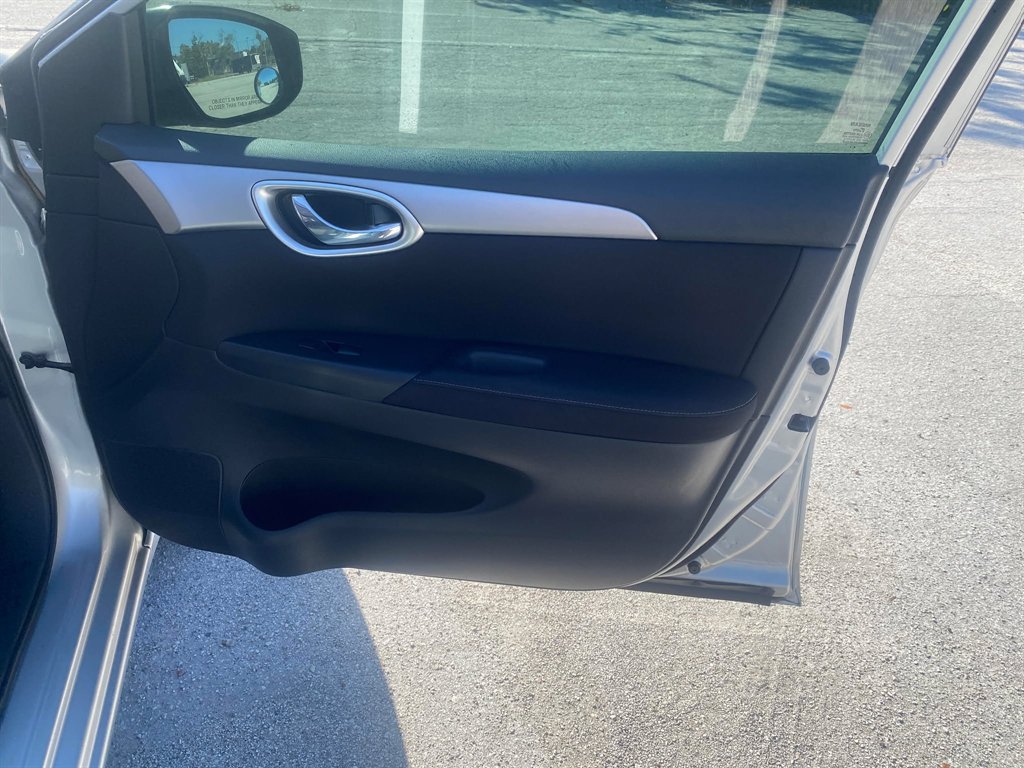 2015 Nissan Sentra SV photo