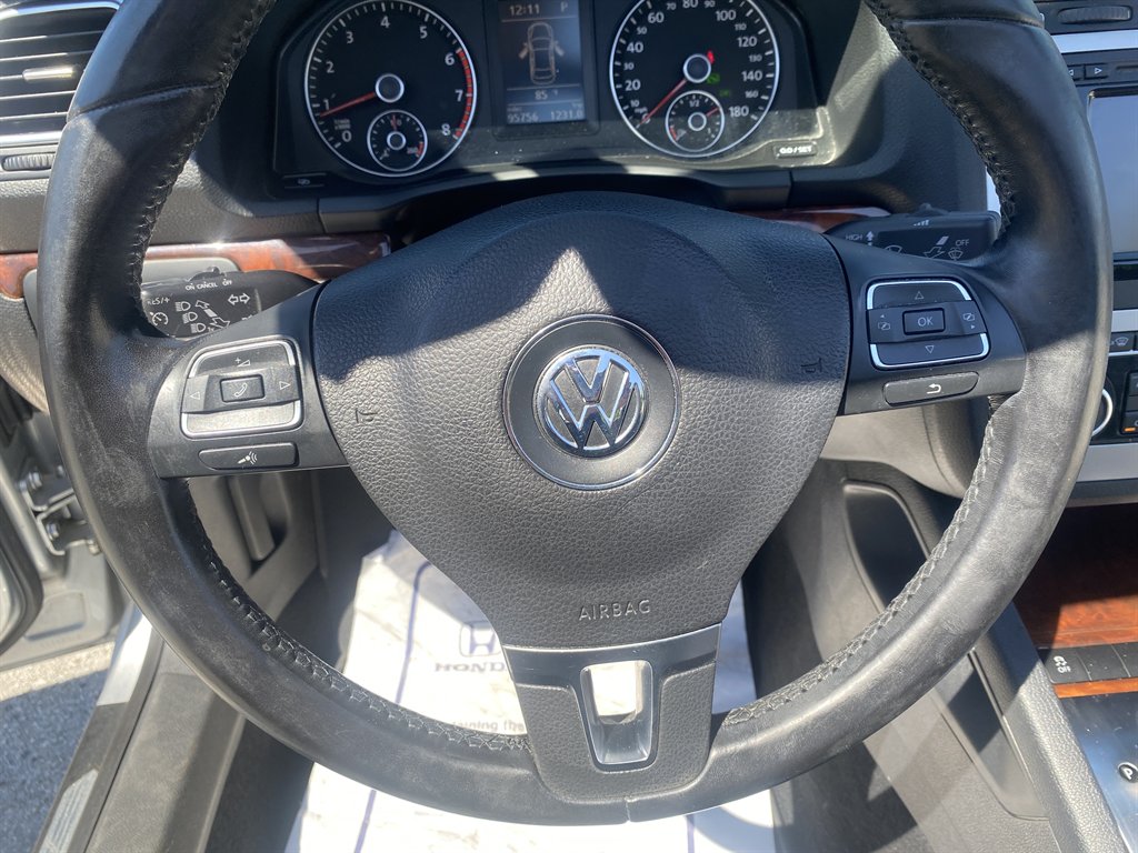 2012 Volkswagen Eos Lux SULEV photo