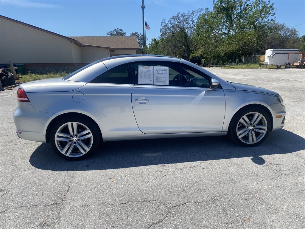 2012 Volkswagen Eos Lux SULEV photo