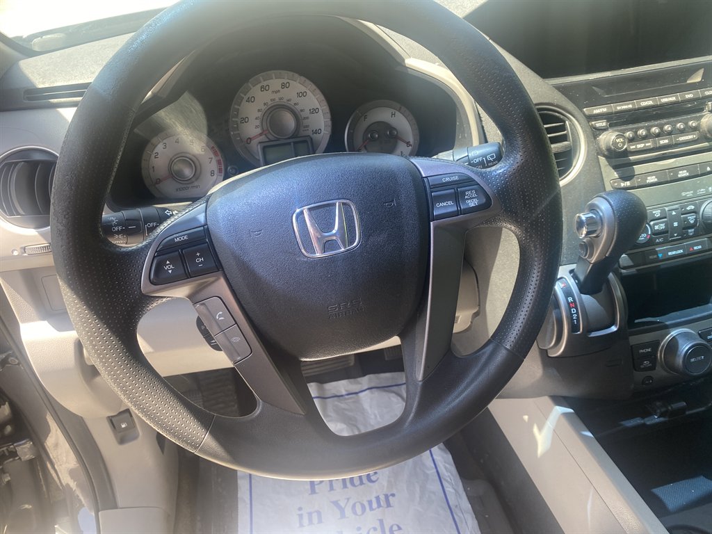 2015 Honda Pilot SE photo