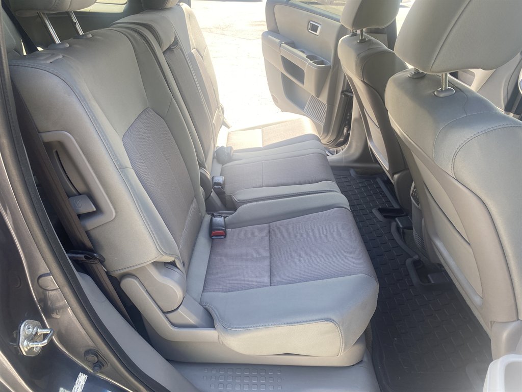 2015 Honda Pilot SE photo