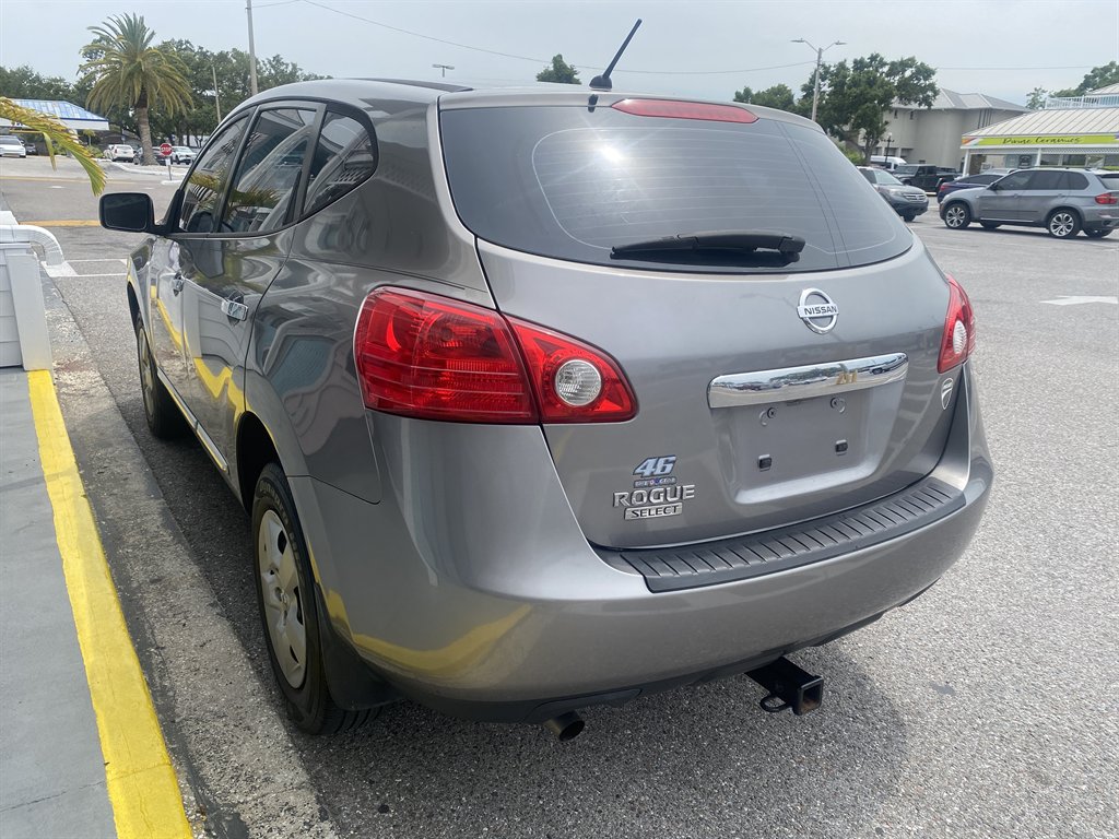 2014 Nissan Rogue Select S photo