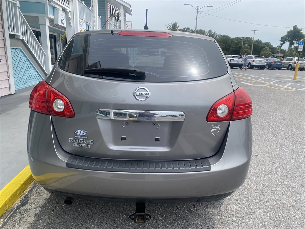 2014 Nissan Rogue Select S photo
