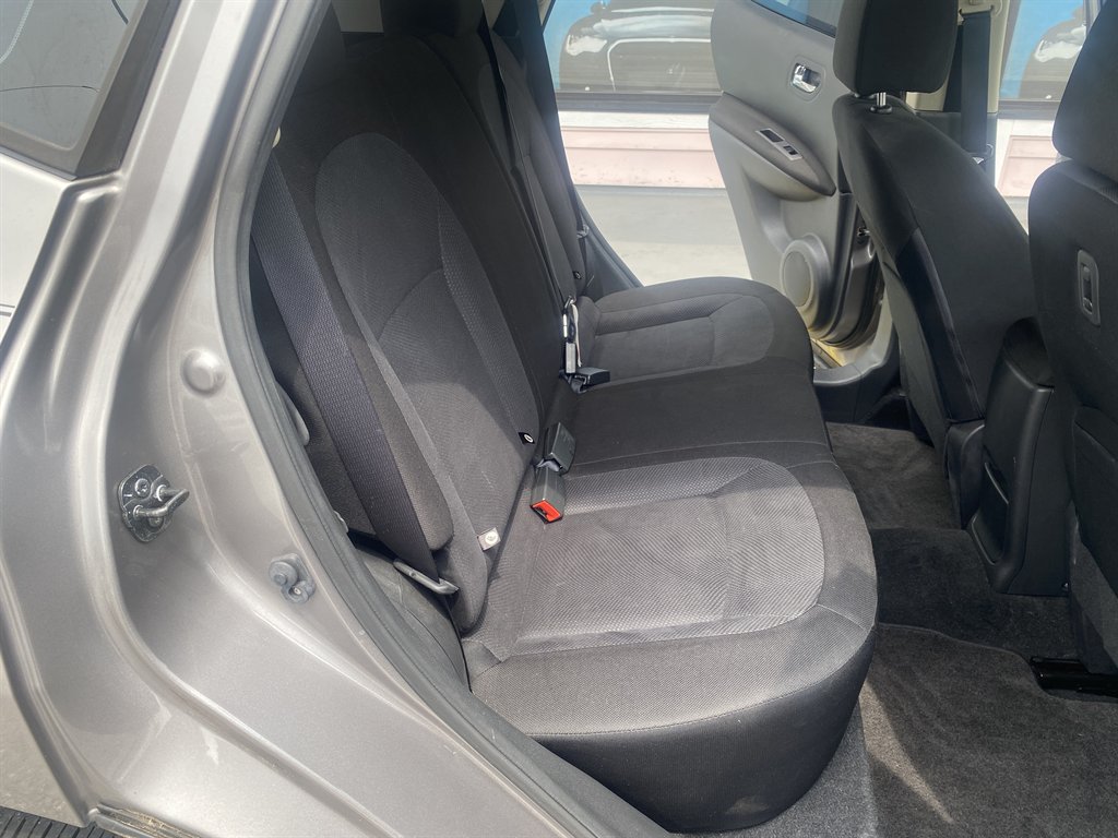 2014 Nissan Rogue Select S photo