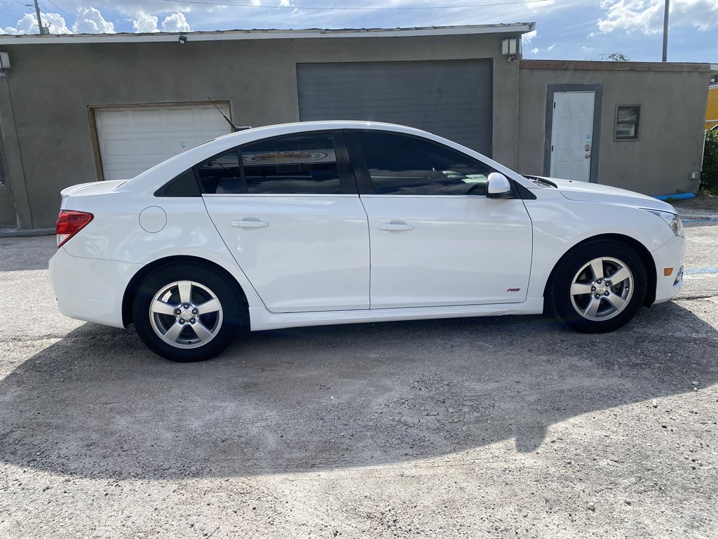 2014 Chevrolet Cruze - $5,490