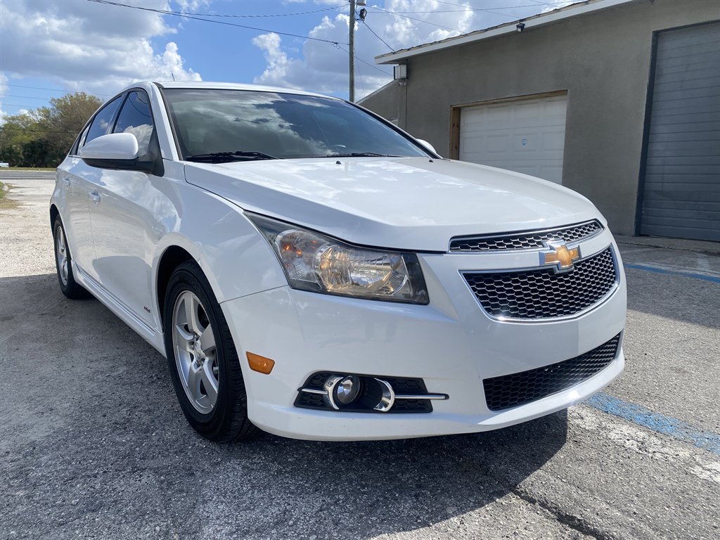 2014 Chevrolet Cruze - $5,490