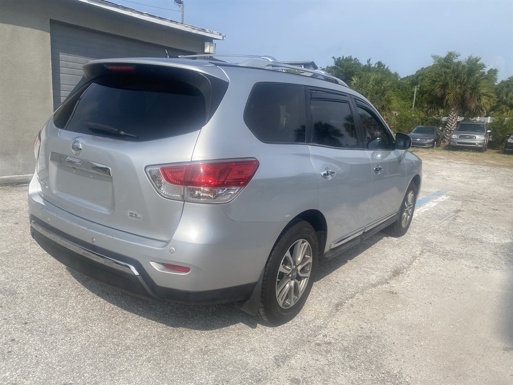 2013 Nissan Pathfinder - $5,490