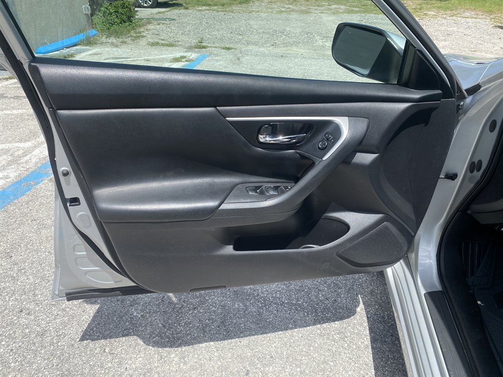 2017 Nissan Altima - $7,290