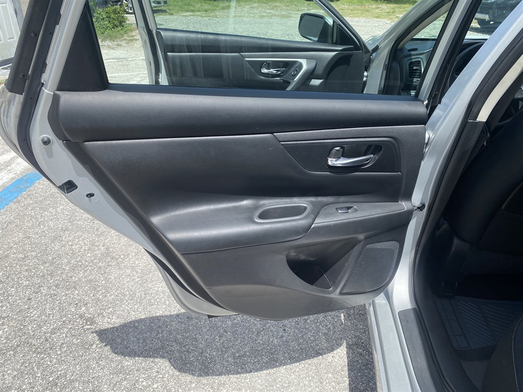 2017 Nissan Altima - $7,290