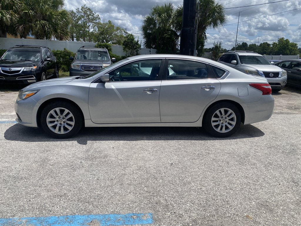 2017 Nissan Altima - $7,290