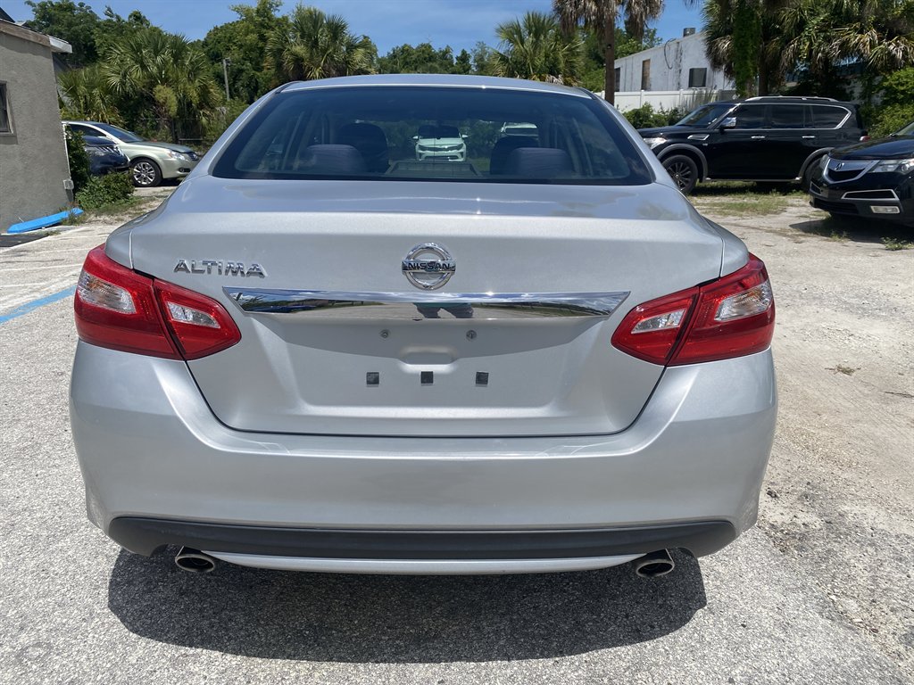 2017 Nissan Altima - $7,290