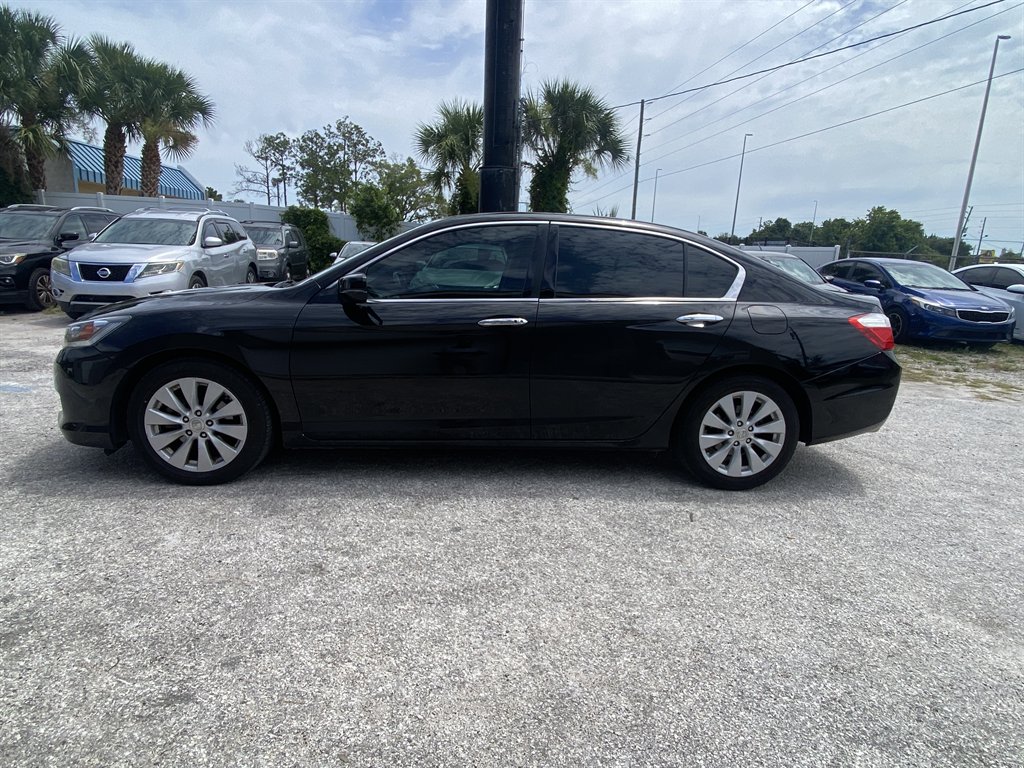 2015 Honda Accord - $9,990