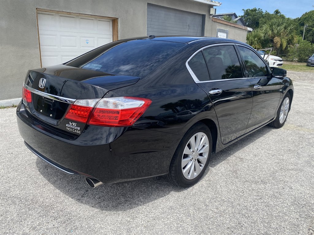 2015 Honda Accord - $9,990