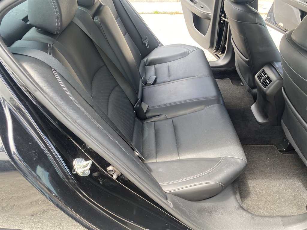2015 Honda Accord - $9,990