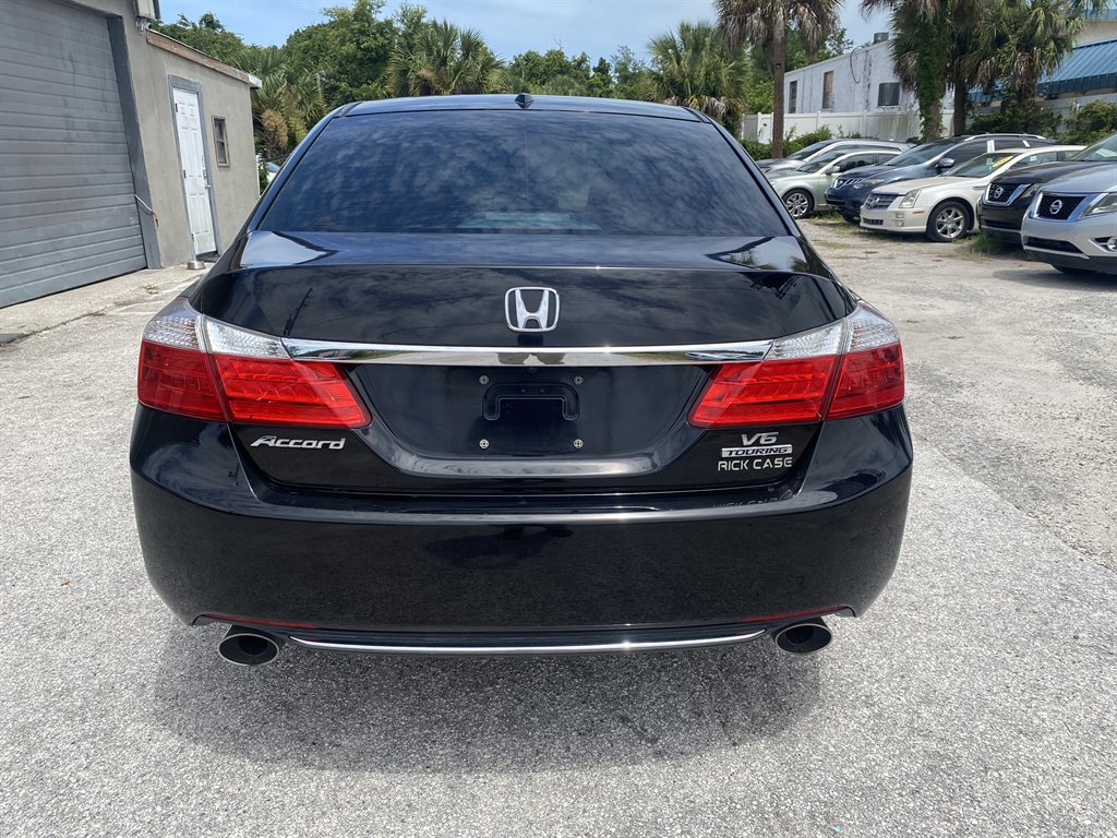 2015 Honda Accord - $9,990