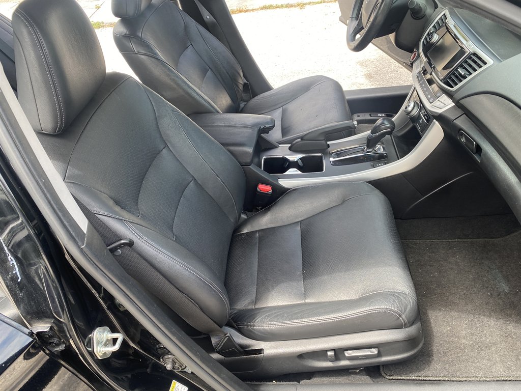 2015 Honda Accord - $9,990