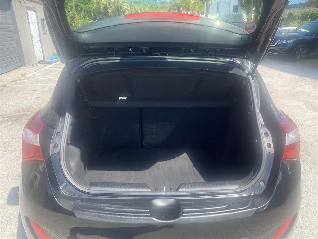 2014 Hyundai Elantra - $6,290